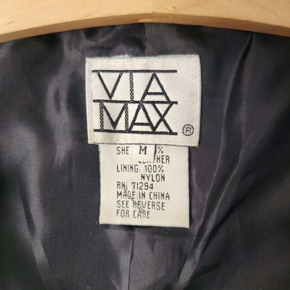 VIA MAX Women's Sleek Black Leather Vest More Like Small Size Not Medium - Picture 7 of 12